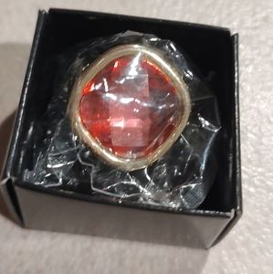 pink to your jewelry collection with this stunning Spice Moderne Ring size 8